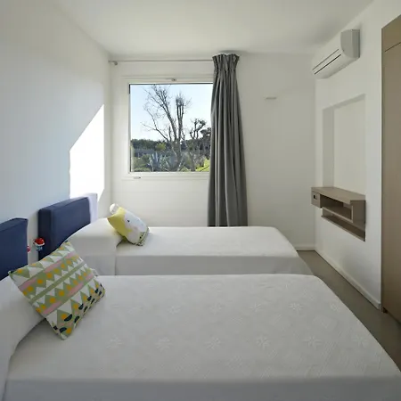 Partenope פאביננה